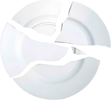 Assiette blanche cassée